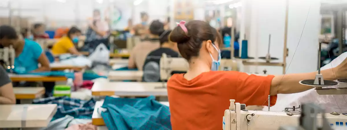 Manufacturing process in a sewing floor